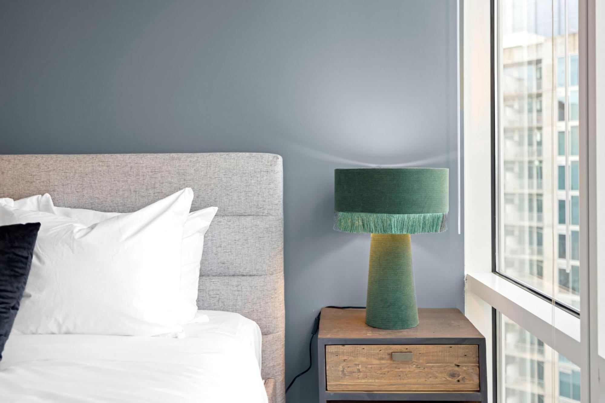 Placemakr Premier Sobro Nashville Exterior photo A table lamp