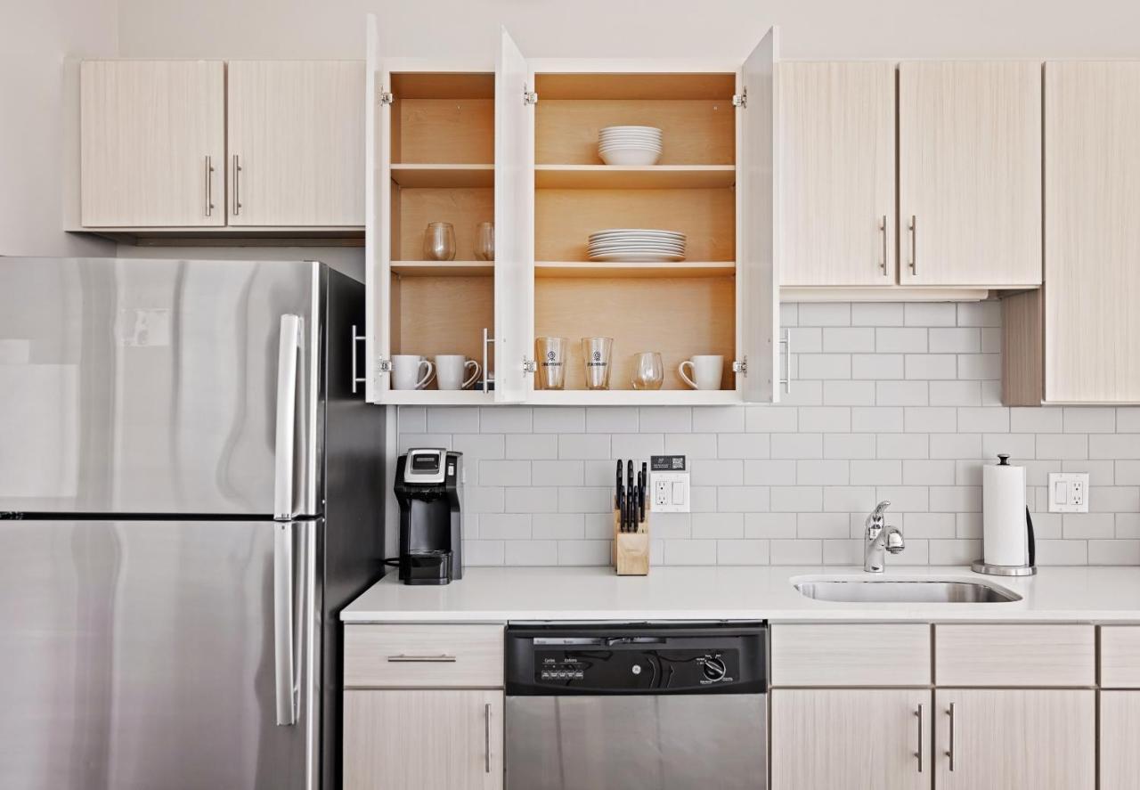 Placemakr Premier Sobro Nashville Exterior photo A typical kitchen in a typical apartment